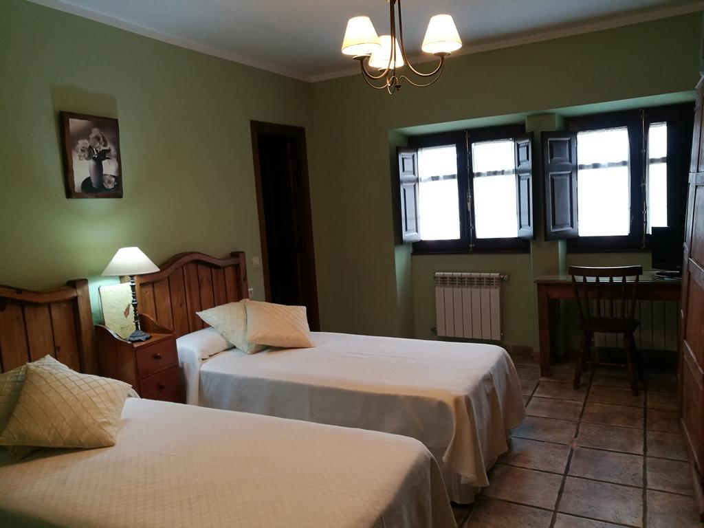 Mesa Del Conde Hotel San Felices de los Gallegos Eksteriør billede