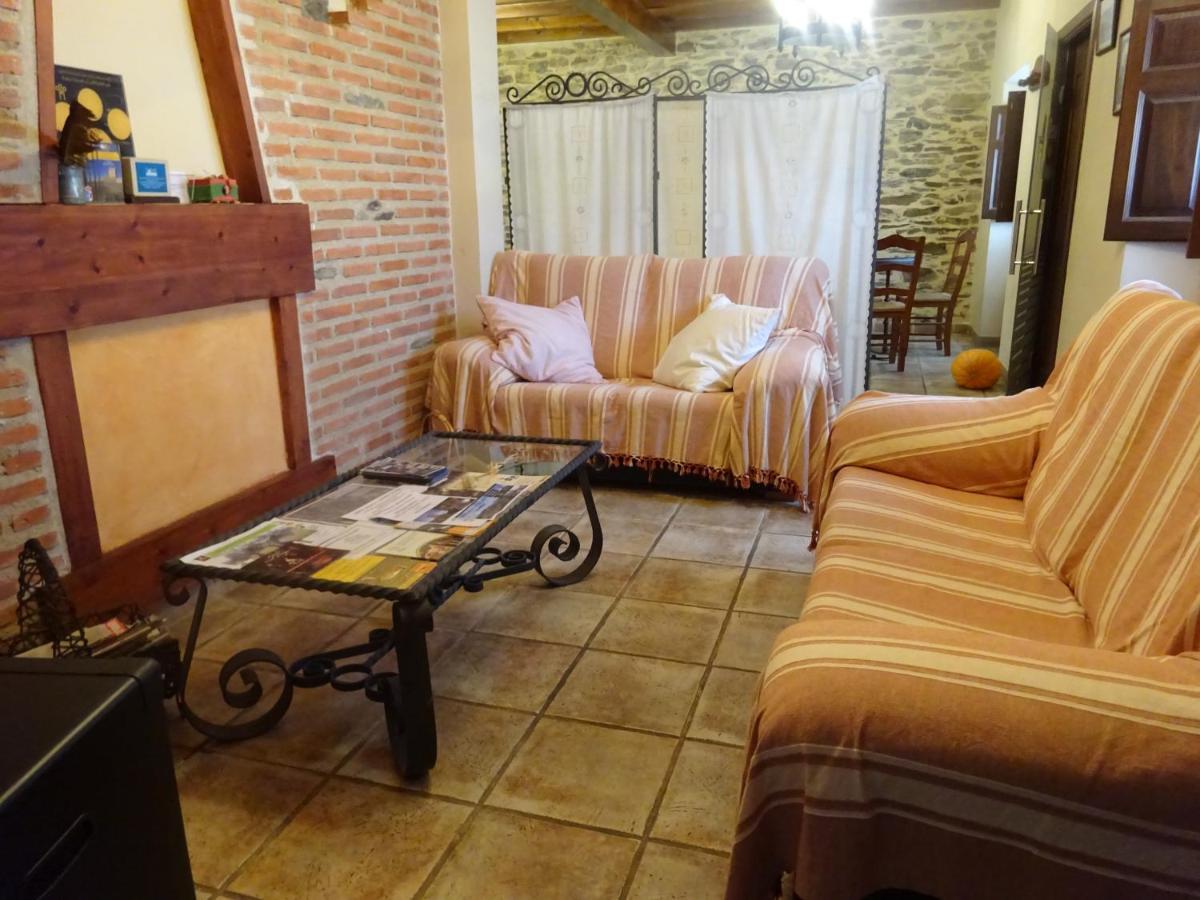 Mesa Del Conde Hotel San Felices de los Gallegos Eksteriør billede